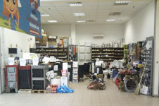 Gáz, víz, fűtés üzlet a hatvani TESCO-ban